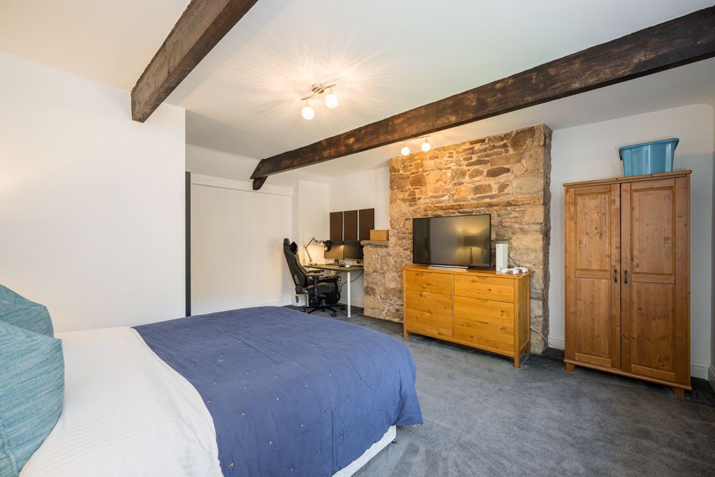 Bedroom- click for photo gallery